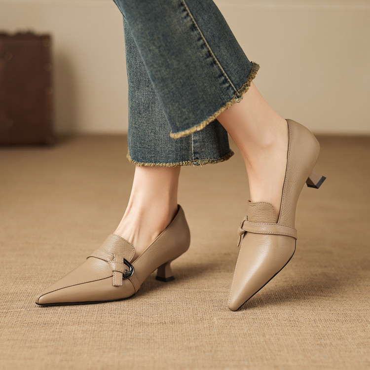 2026 Spring Sheepskin Pointed Toe Mid Heel Pumps