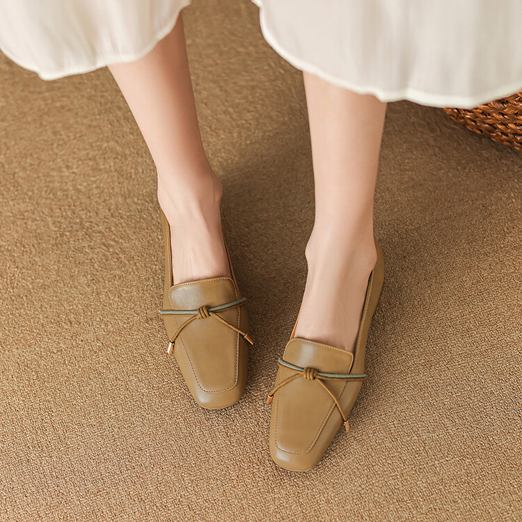 Fashion Flat Shoes for Women - Square Toe Slip-On
