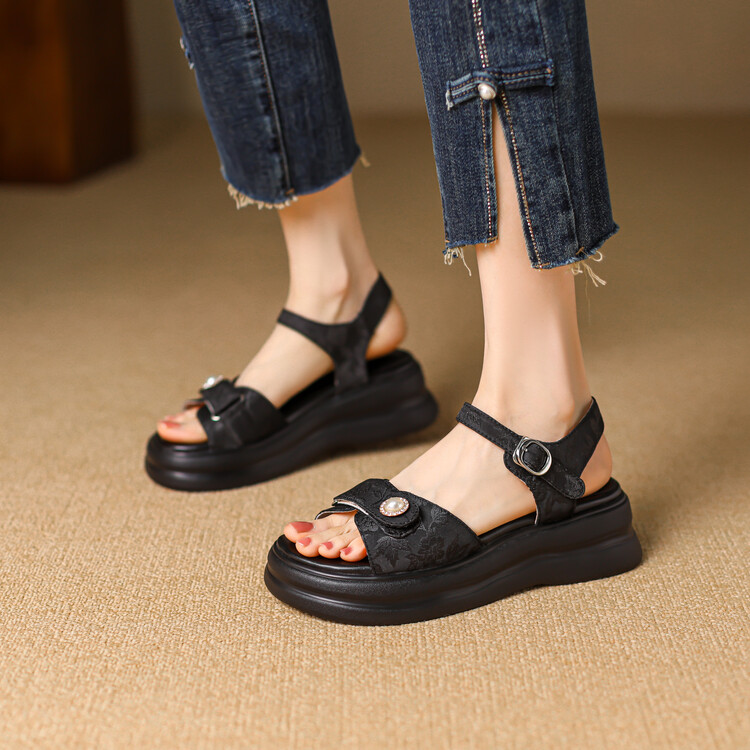 Minimalist Color Block Open Toe Sandals with Mid Heel