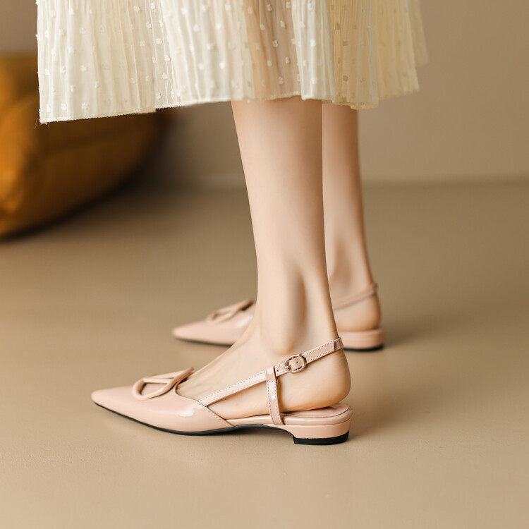 Sweet Closed Toe Flat Sandals with Metal Accent