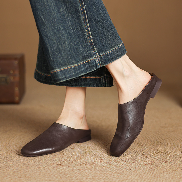 Women's Closed Toe Chunky Heel Slippers - Style a.html
