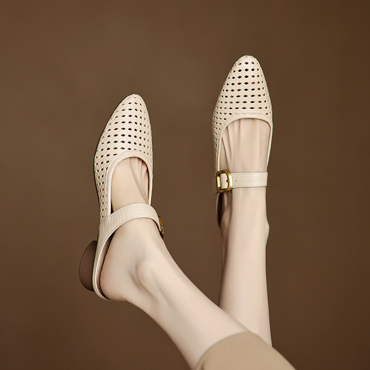 Women's Closed Toe Slippers with Chunky Heel - Style a.html