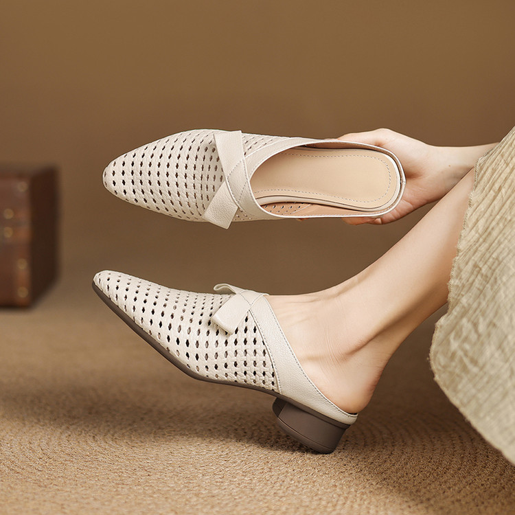 Women's Minimalist Closed Toe Mule Slippers with Chunky Heel