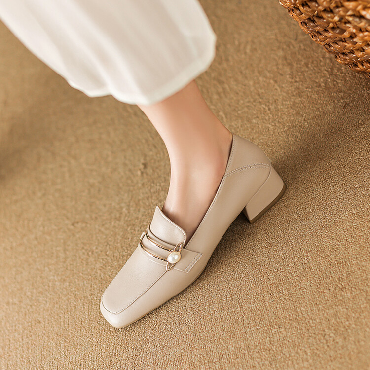 womens-retro-chunky-heel-flat-shoes-square-toe-slip-on_2 Women's Retro Chunky Heel Flat Shoes - Square Toe Slip-On