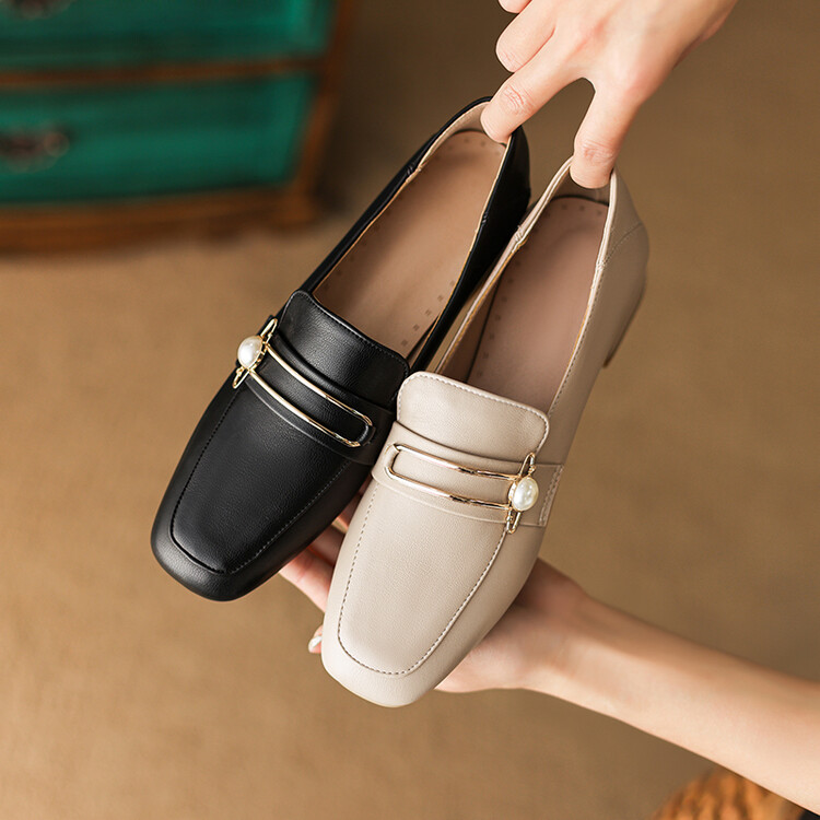womens-retro-chunky-heel-flat-shoes-square-toe-slip-on_4 Women's Retro Chunky Heel Flat Shoes - Square Toe Slip-On